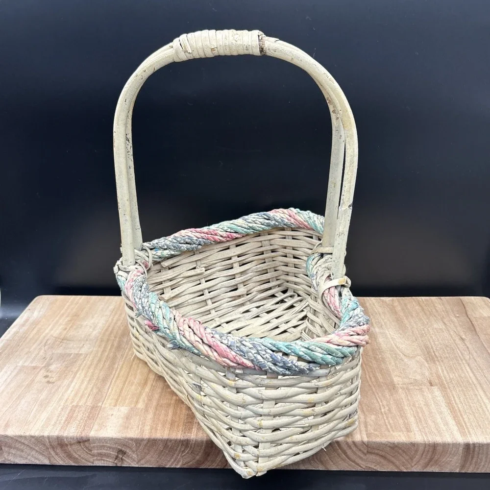 Vintage Heart Shape Woven Wicker Basket Colorful Pastel Rope Accent w/Handle 16